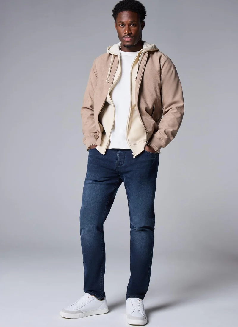 ماتلان جينز أزرق أسود مغسول بقصة مستدقة